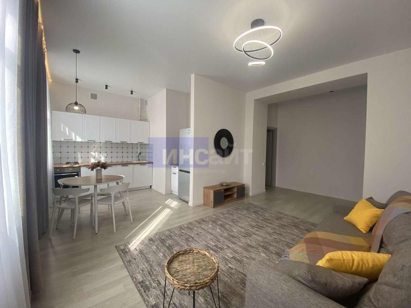 2-комн. квартира, 60 м², 2/5 этаж
