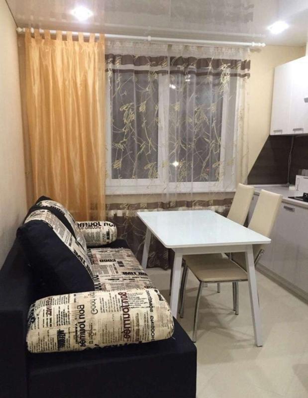 2-комн. квартира, 44 м², 2/5 этаж
