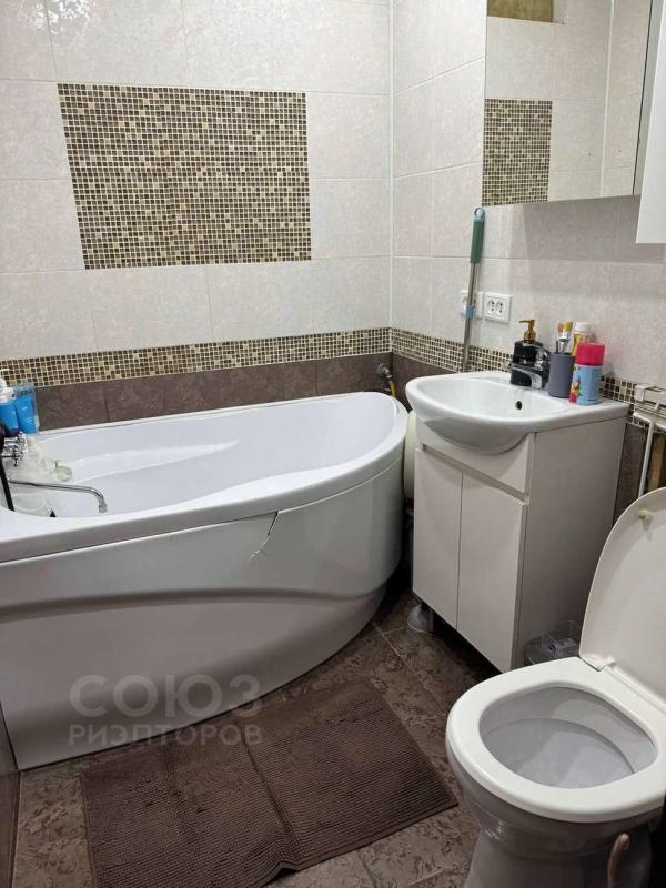 2-комн. квартира, 47 м², 7/10 этаж