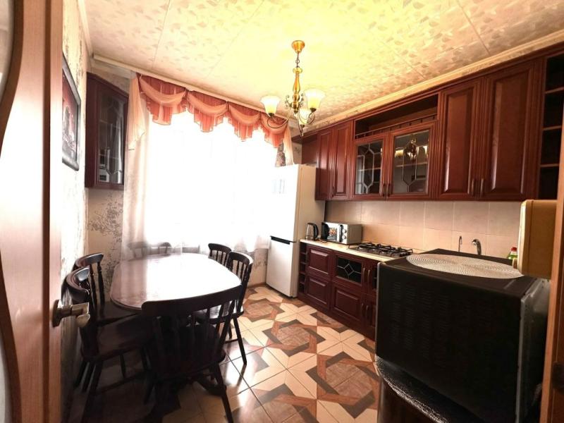 3-комн. квартира, 80 м², 6/6 этаж