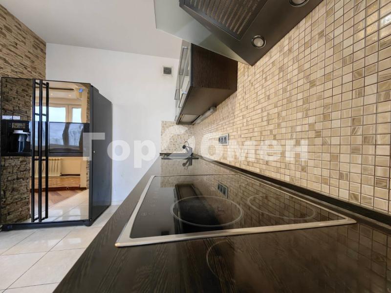 3-комн. квартира, 84 м², 13/25 этаж