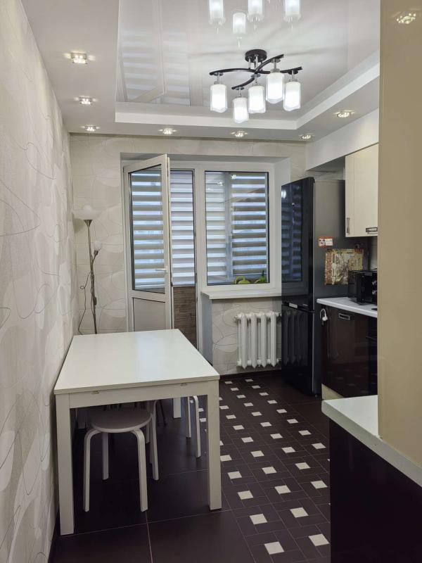 2-комн. квартира, 58 м², 1/3 этаж
