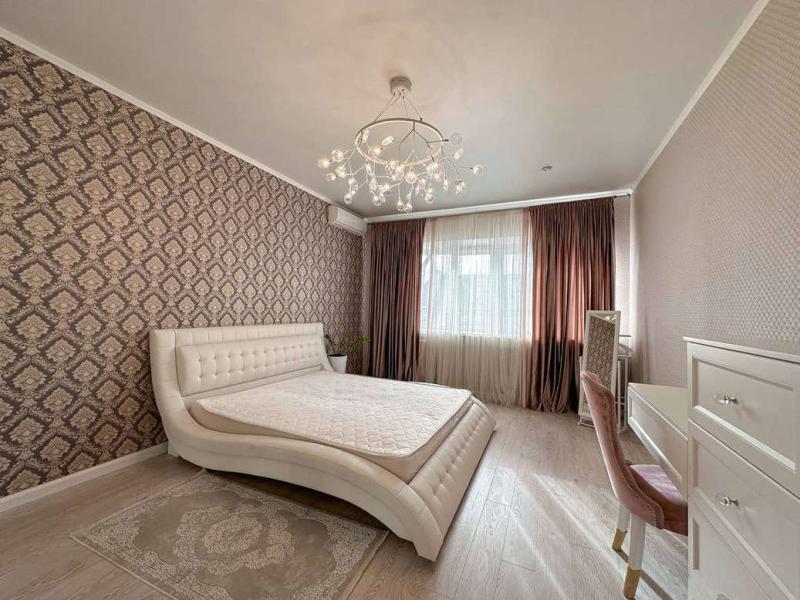 3-комн. квартира, 140 м², 5/5 этаж