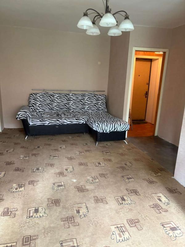 2-комн. квартира, 40 м², 2/5 этаж