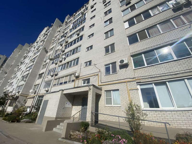 2-комн. квартира, 64 м², 8/10 этаж