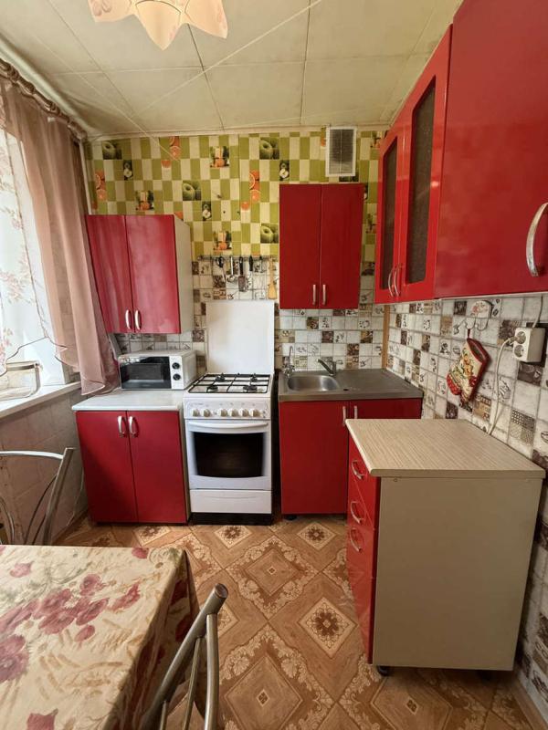 2-комн. квартира, 41 м², 4/5 этаж