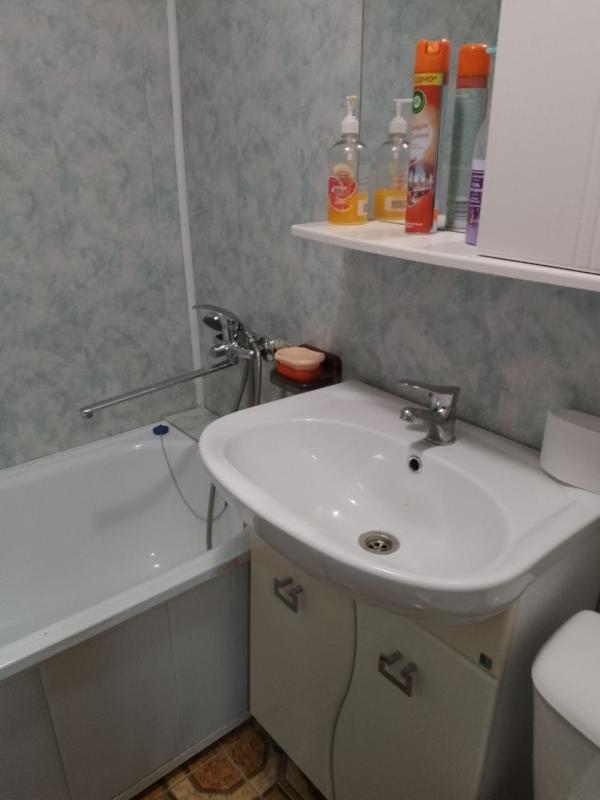 2-комн. квартира, 46 м², 1/5 этаж