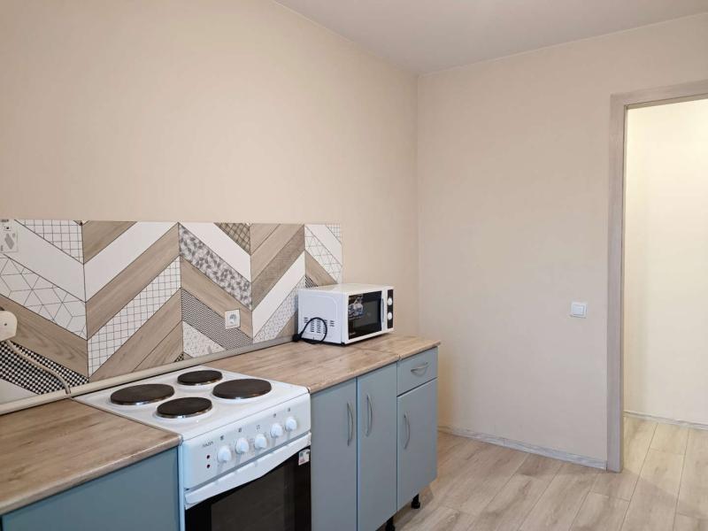 1-комн. квартира, 37 м², 7/14 этаж