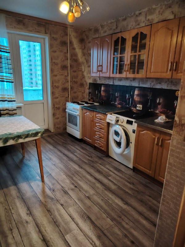 2-комн. квартира, 55 м², 10/10 этаж