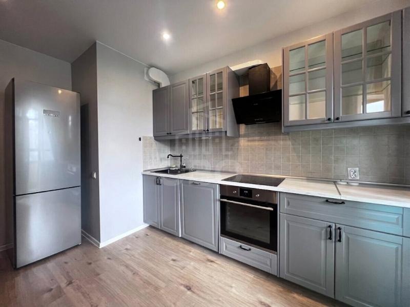 3-комн. квартира, 100 м², 3/10 этаж