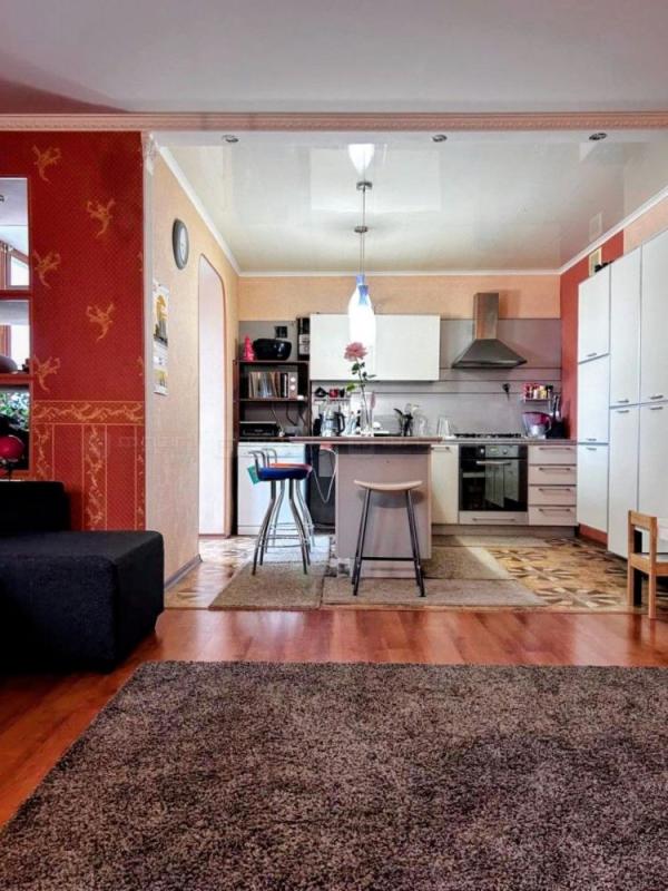 3-комн. квартира, 100 м², 4/7 этаж