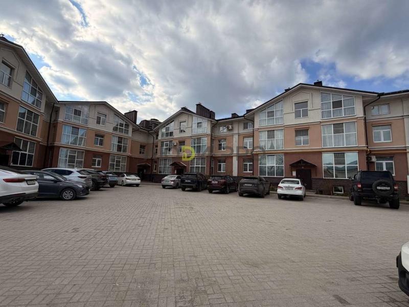 2-комн. квартира, 75 м², 3/3 этаж
