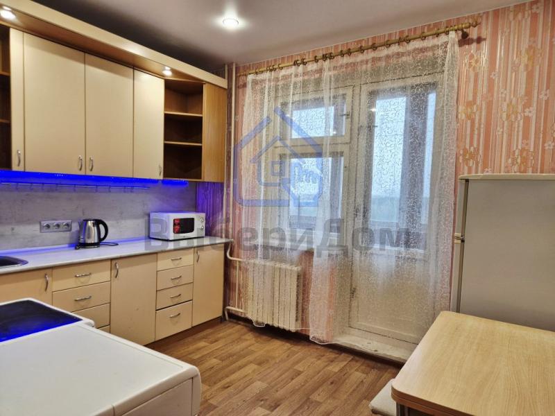 1-комн. квартира, 42 м², 10/11 этаж
