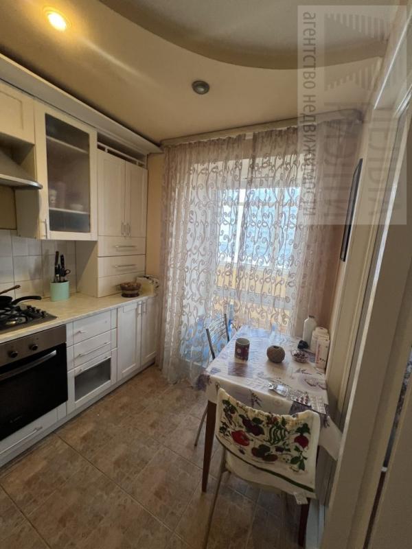 3-комн. квартира, 77 м², 6/9 этаж