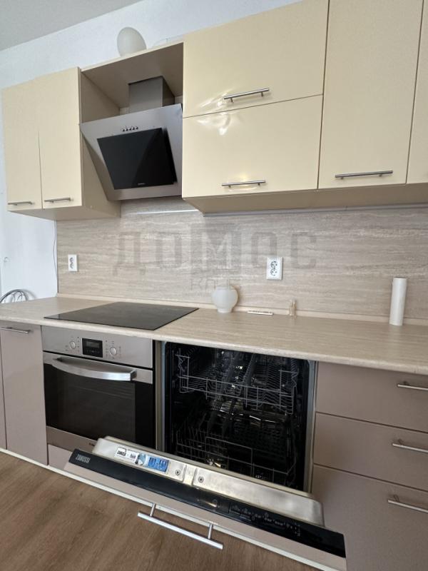 1-комн. квартира, 49 м², 18/25 этаж