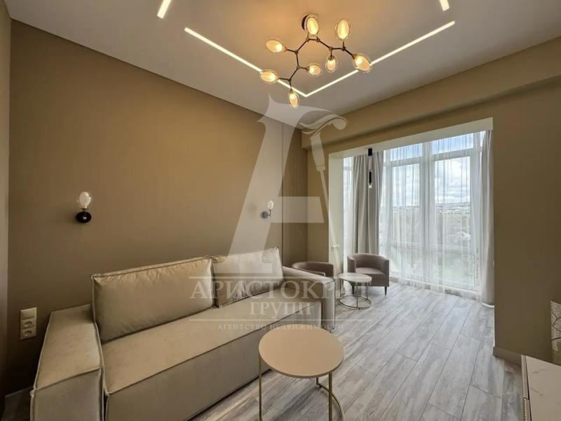2-комн. квартира, 63 м², 4/8 этаж