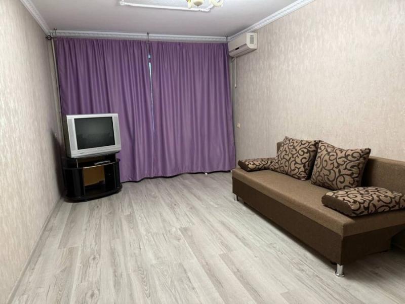 2-комн. квартира, 48 м², 3/5 этаж