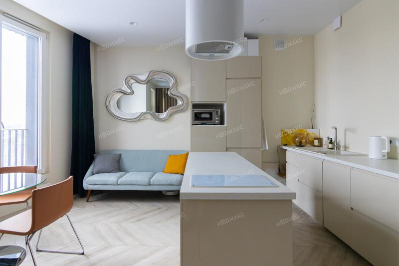 1-комн. квартира, 53 м², 10/14 этаж