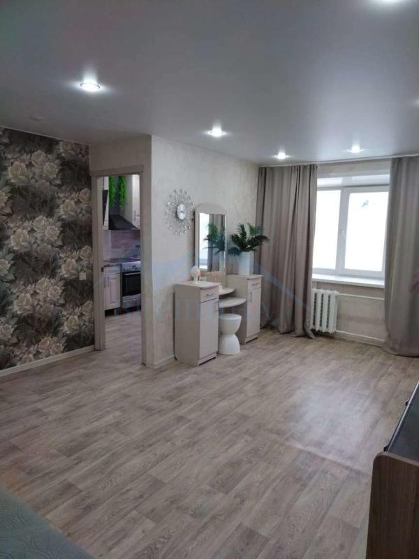 2-комн. квартира, 44 м², 3/5 этаж