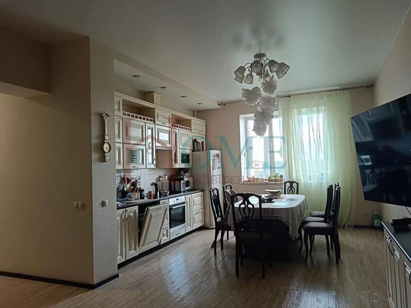 4-комн. квартира, 120 м², 10/14 этаж