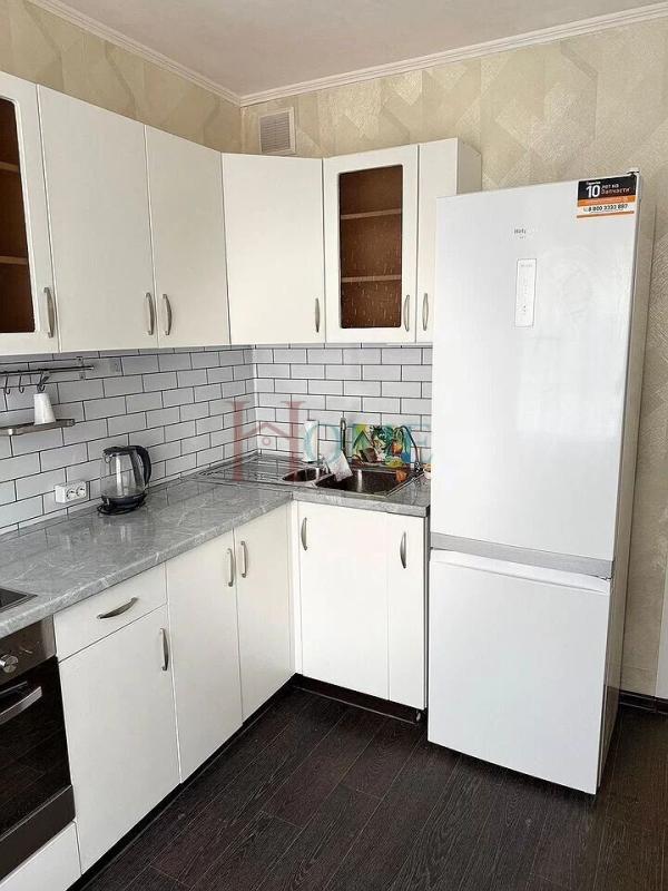1-комн. квартира, 40 м², 2/10 этаж