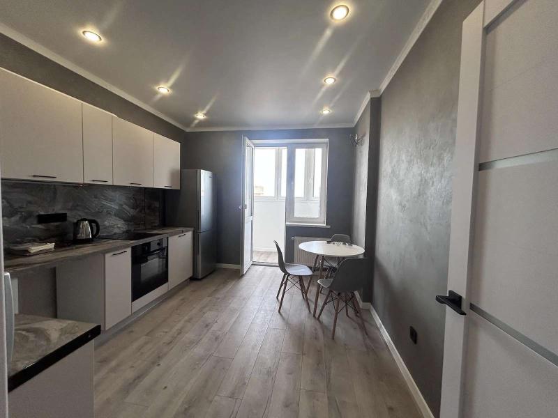 1-комн. квартира, 42 м², 17/19 этаж