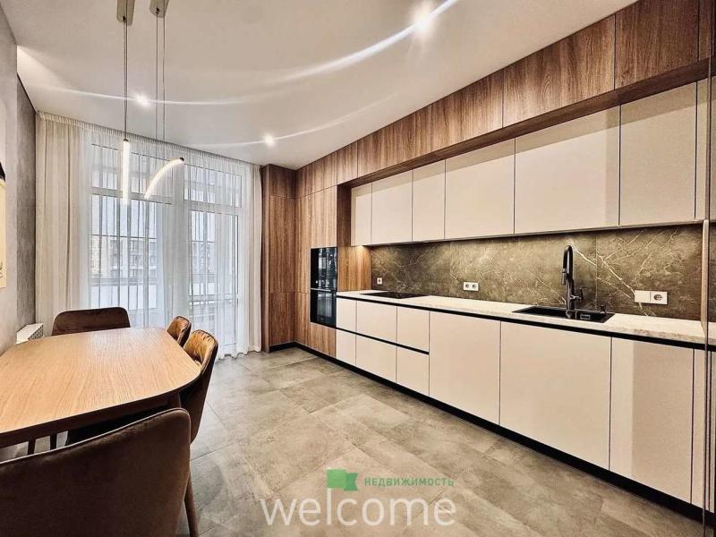 2-комн. квартира, 67 м², 8/12 этаж