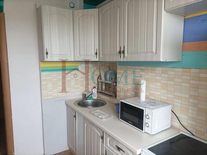 2-комн. квартира, 43 м², 10/10 этаж