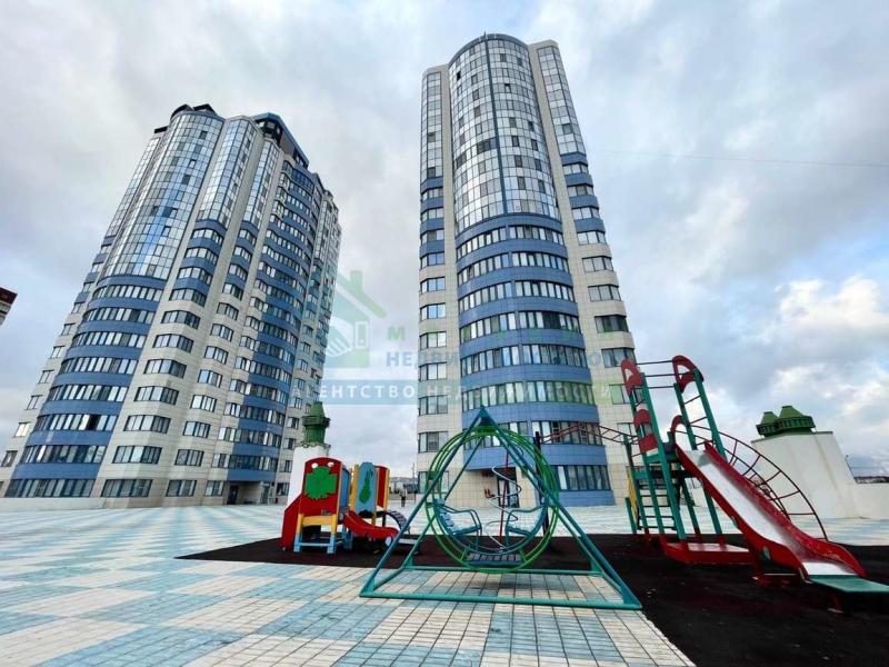 3-комн. квартира, 90 м², 8/18 этаж