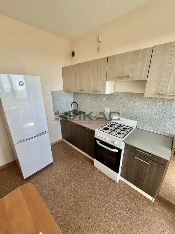 1-комн. квартира, 40 м², 10/10 этаж