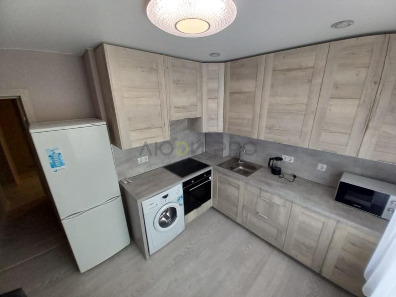 2-комн. квартира, 60 м², 4/16 этаж