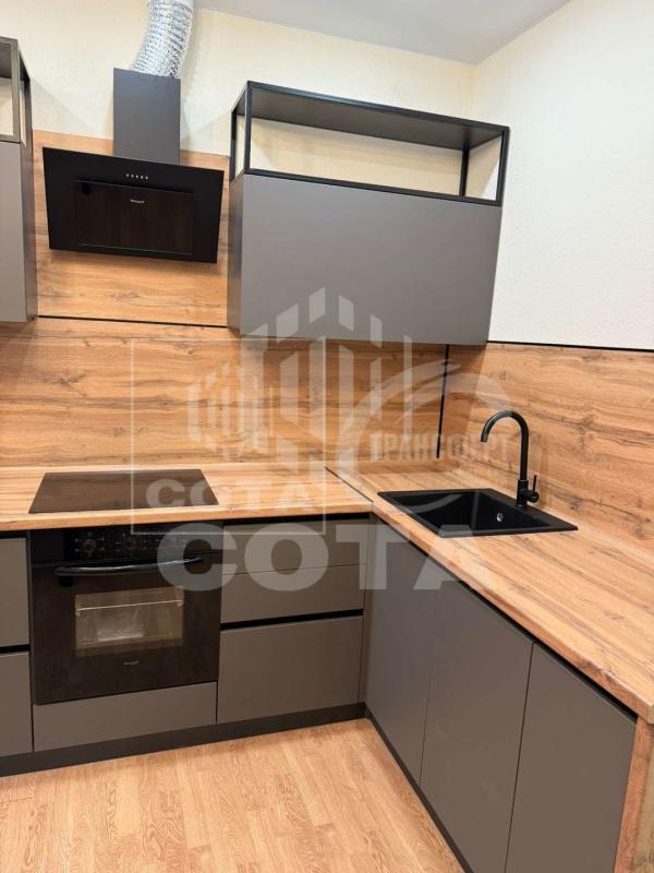1-комн. квартира, 40 м², 2/18 этаж
