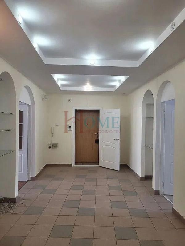 3-комн. квартира, 110 м², 4/10 этаж