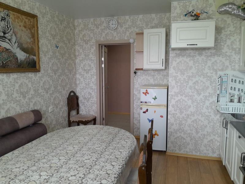 3-комн. квартира, 96 м², 10/17 этаж