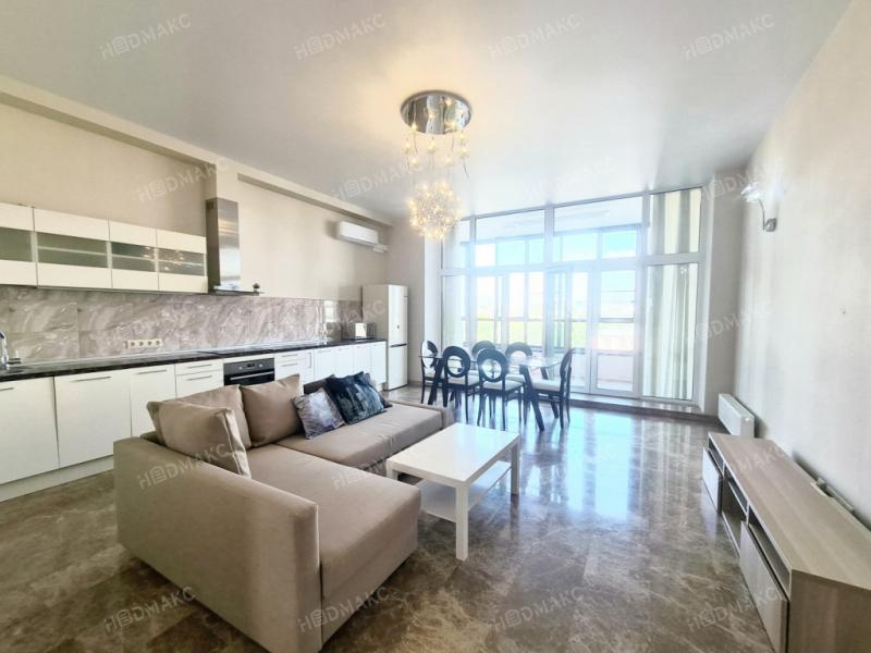 4-комн. квартира, 102 м², 5/10 этаж