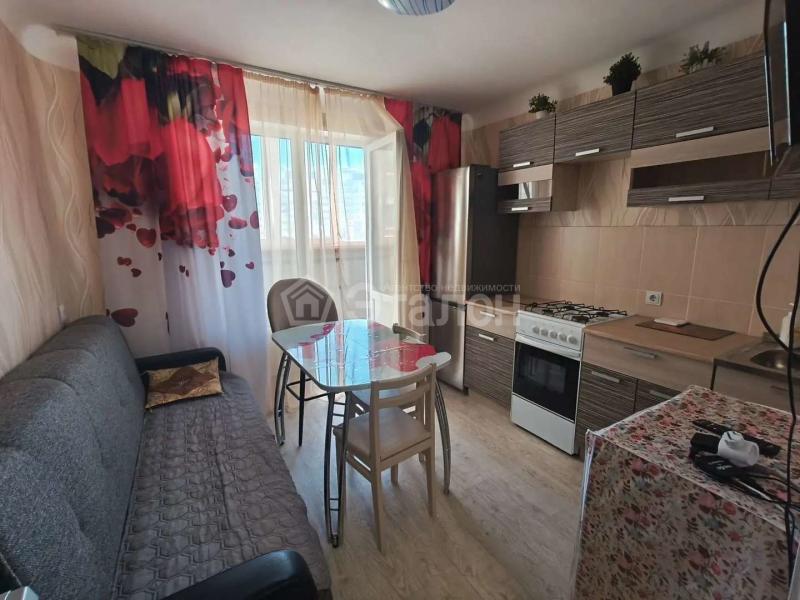 1-комн. квартира, 42 м², 3/10 этаж