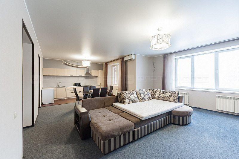 2-комн. квартира, 130 м², 2/10 этаж