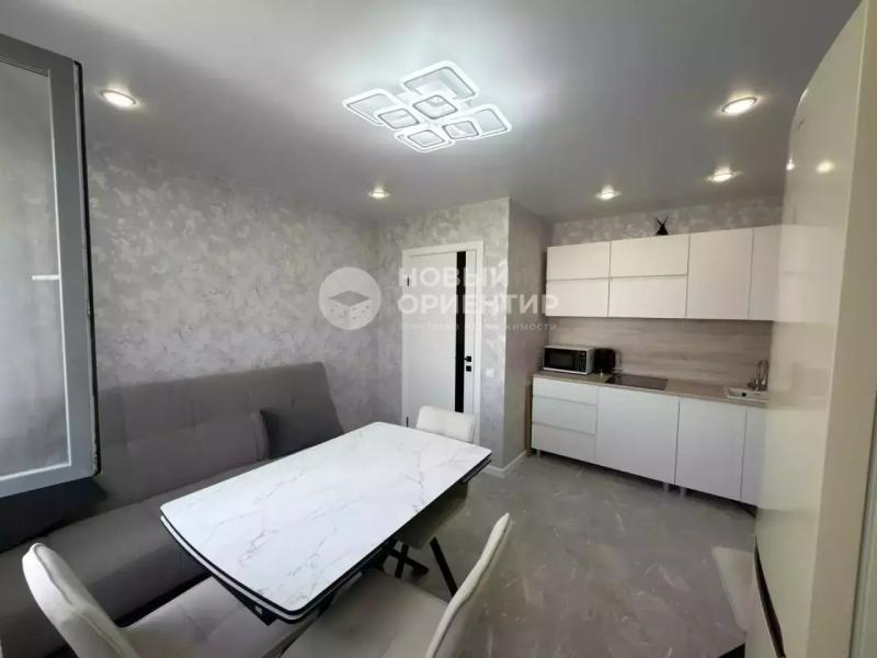 2-комн. квартира, 50 м², 9/17 этаж