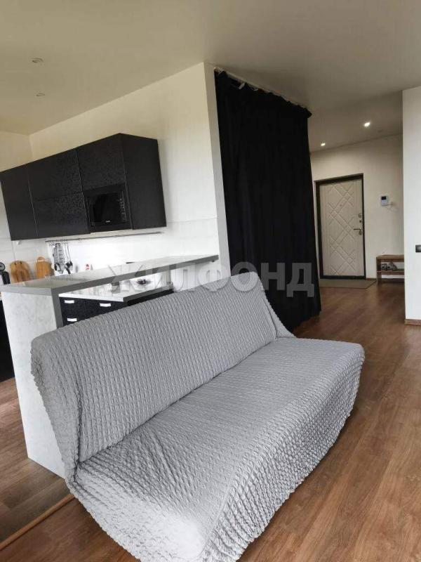 1-комн. квартира, 42 м², 18/20 этаж