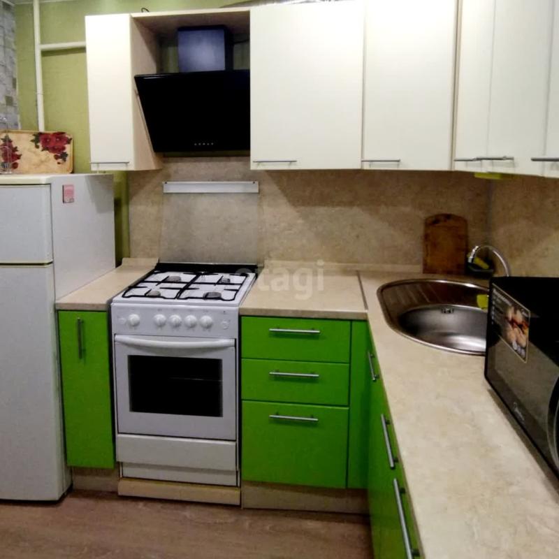 3-комн. квартира, 42 м², 2/5 этаж