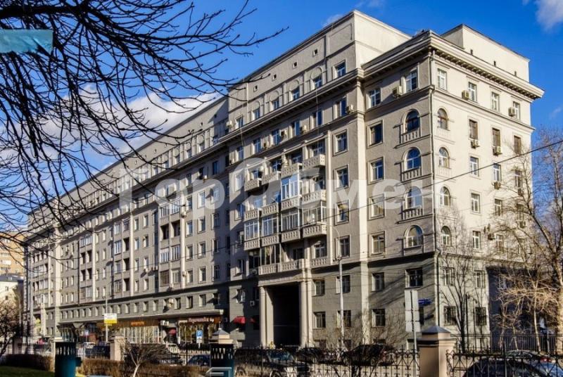 2-комн. квартира, 62 м², 3/8 этаж