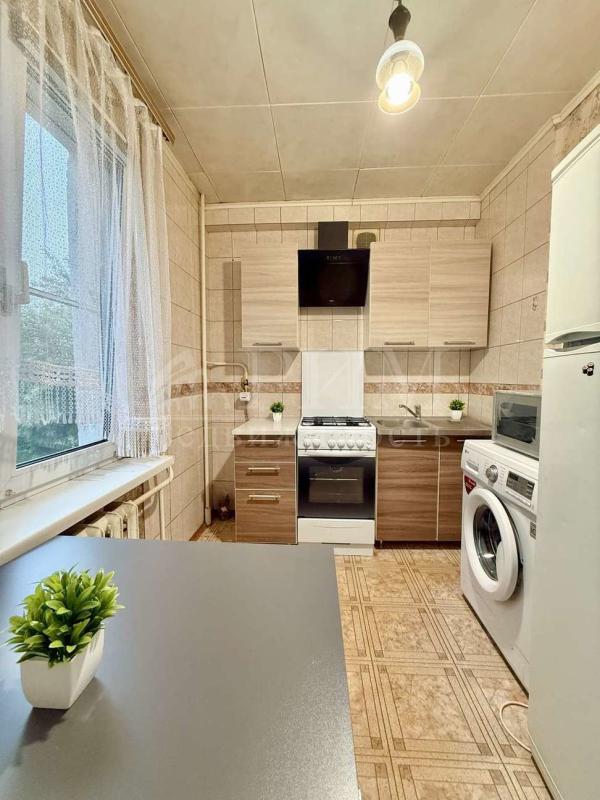 3-комн. квартира, 60 м², 3/5 этаж