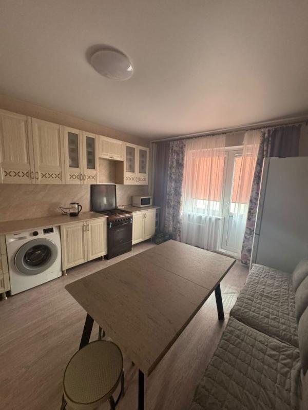 1-комн. квартира, 42 м², 4/18 этаж