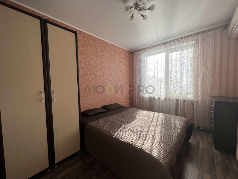 2-комн. квартира, 64 м², 10/19 этаж