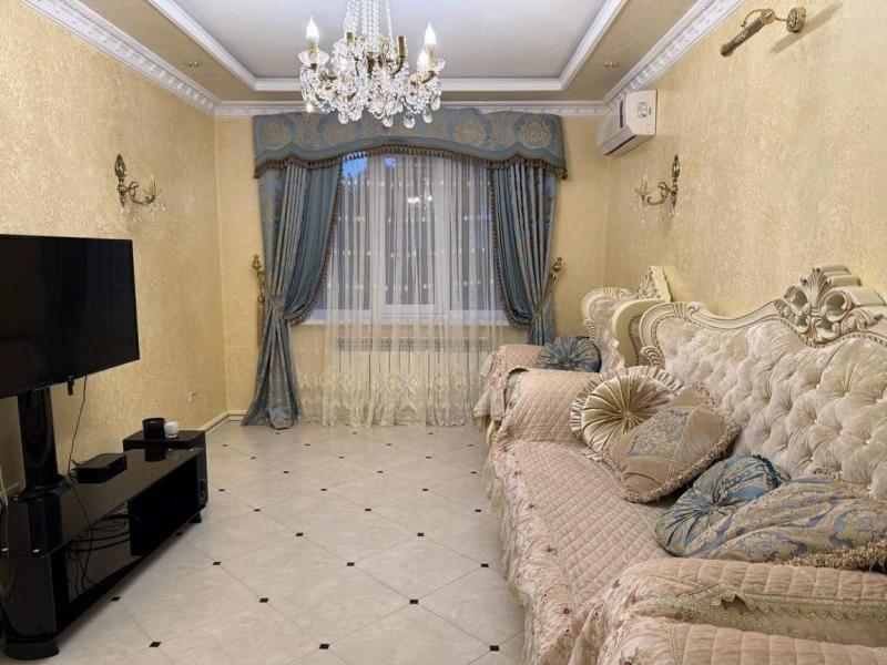 3-комн. квартира, 68 м², 1/9 этаж