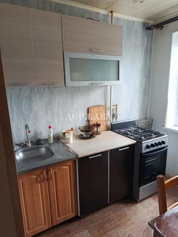 2-комн. квартира, 52 м², 2/5 этаж
