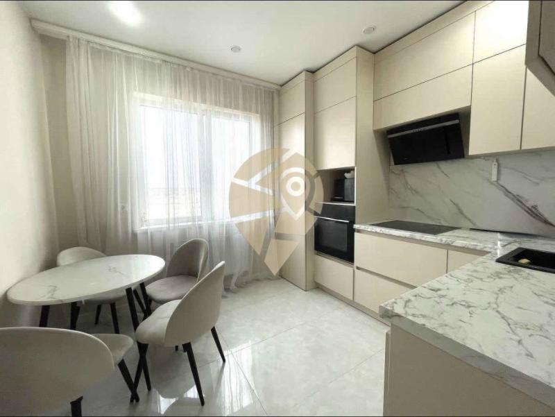 2-комн. квартира, 58 м², 12/14 этаж