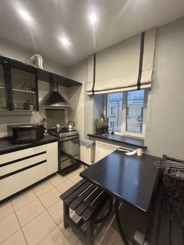 2-комн. квартира, 56 м², 3/3 этаж