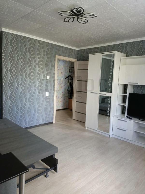 2-комн. квартира, 43 м², 3/5 этаж