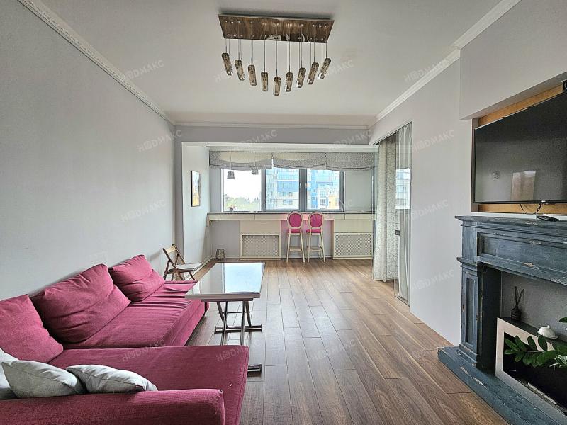3-комн. квартира, 60 м², 5/8 этаж